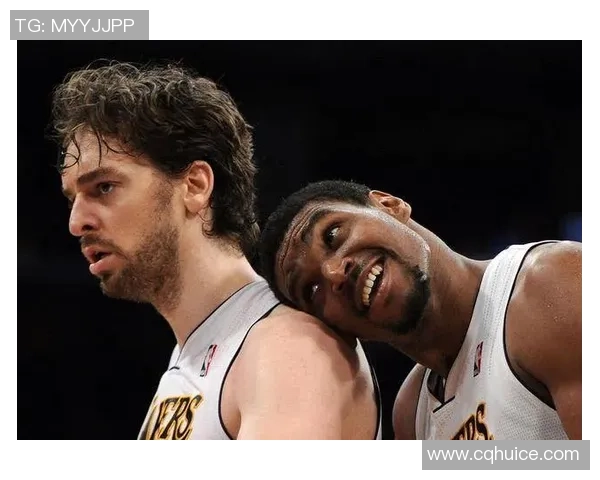 火箭队与马刺队激战正酣2月2日精彩对决回顾与分析